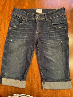Hudson size 27 Palerme Knee Cuffed Jean Shorts.
